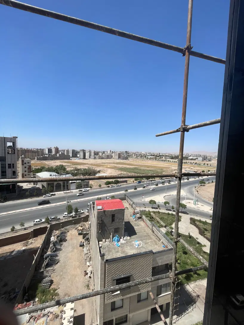 زمین شب بو غدیر