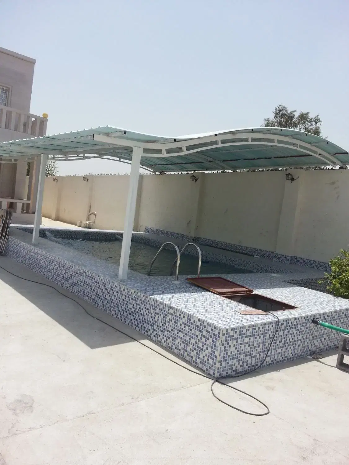 ایسین محله نوروبروی تالارکوروش
