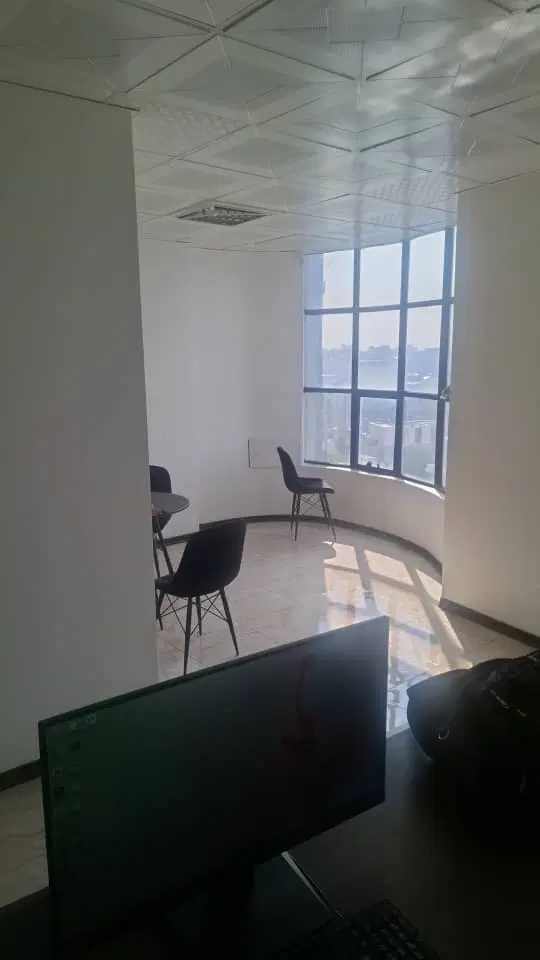 واحد آپارتمان ۱۳۸ متری لوکیشن عالی