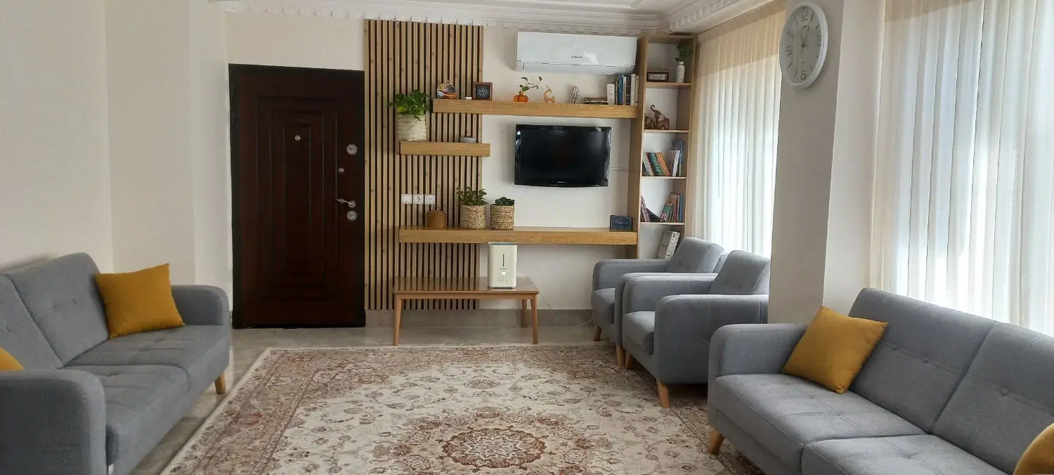 آپارتمان ۸۰ متری مرکز شهر، مخابرات