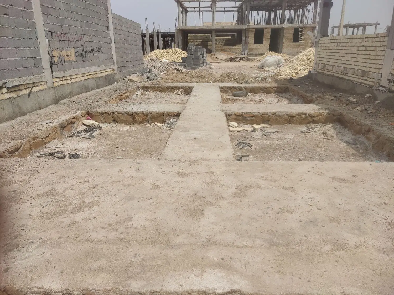 زمین در شهرک فردوس متراژ 162 متر