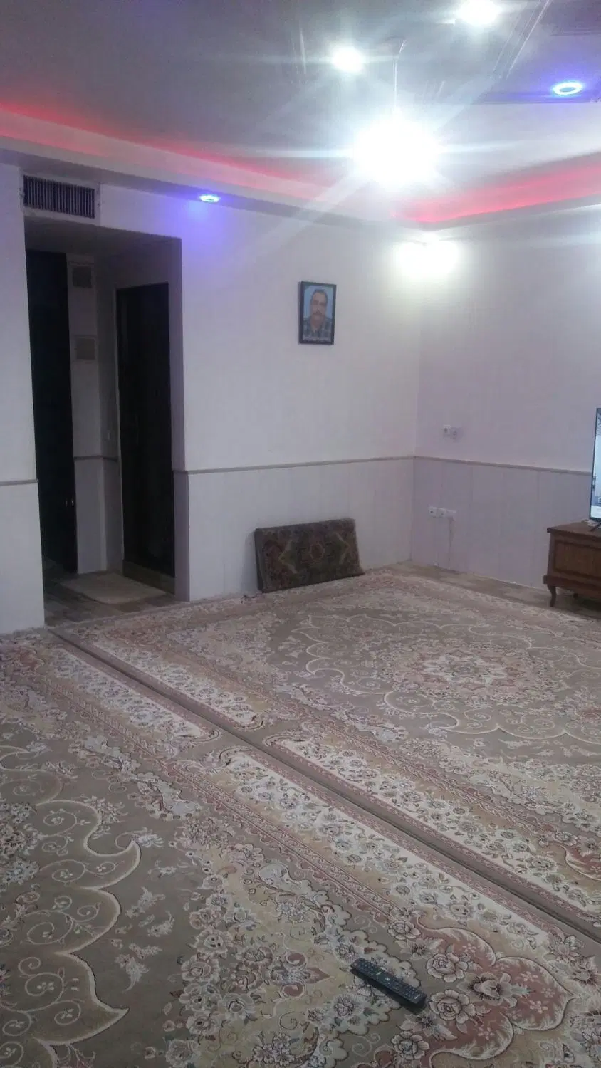 ساختمان دو طبقه فروشی حاشیه احمدآباد با مجوز شناج