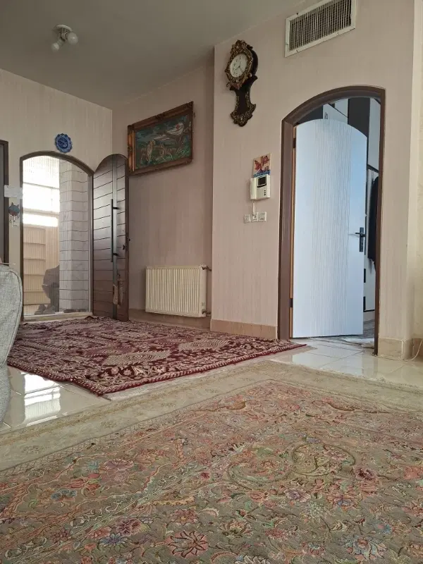 آپارتمان شاهین شهر