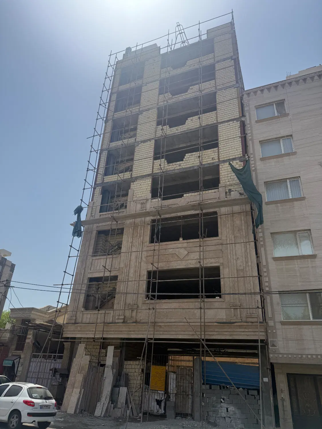 پیش فروش واحد س خواب پلاک یک خیابون سپاه(آزادشهر)