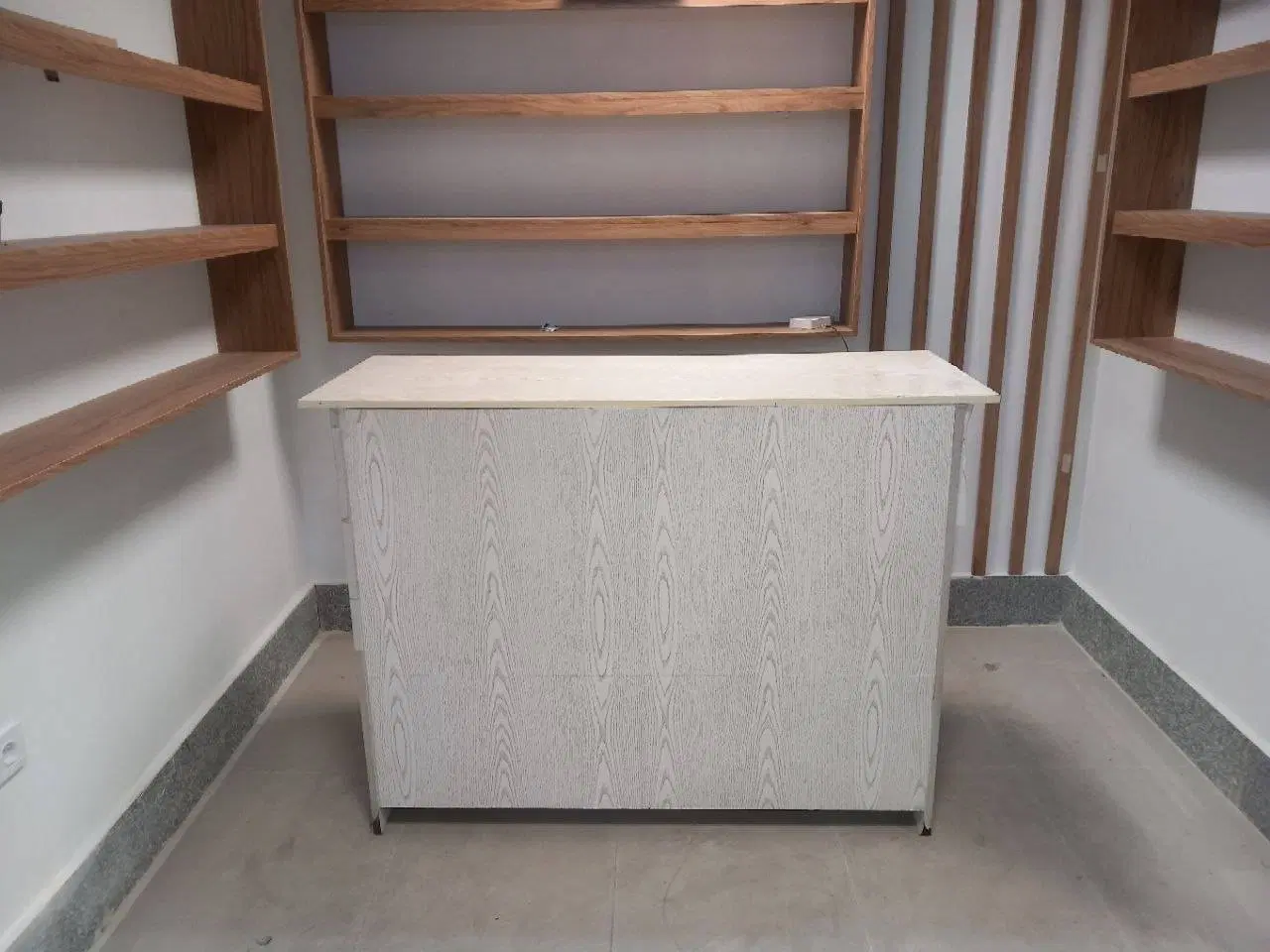 اجاره مغازه ۹متری همکف پاساژسینا بوعلی سینا
