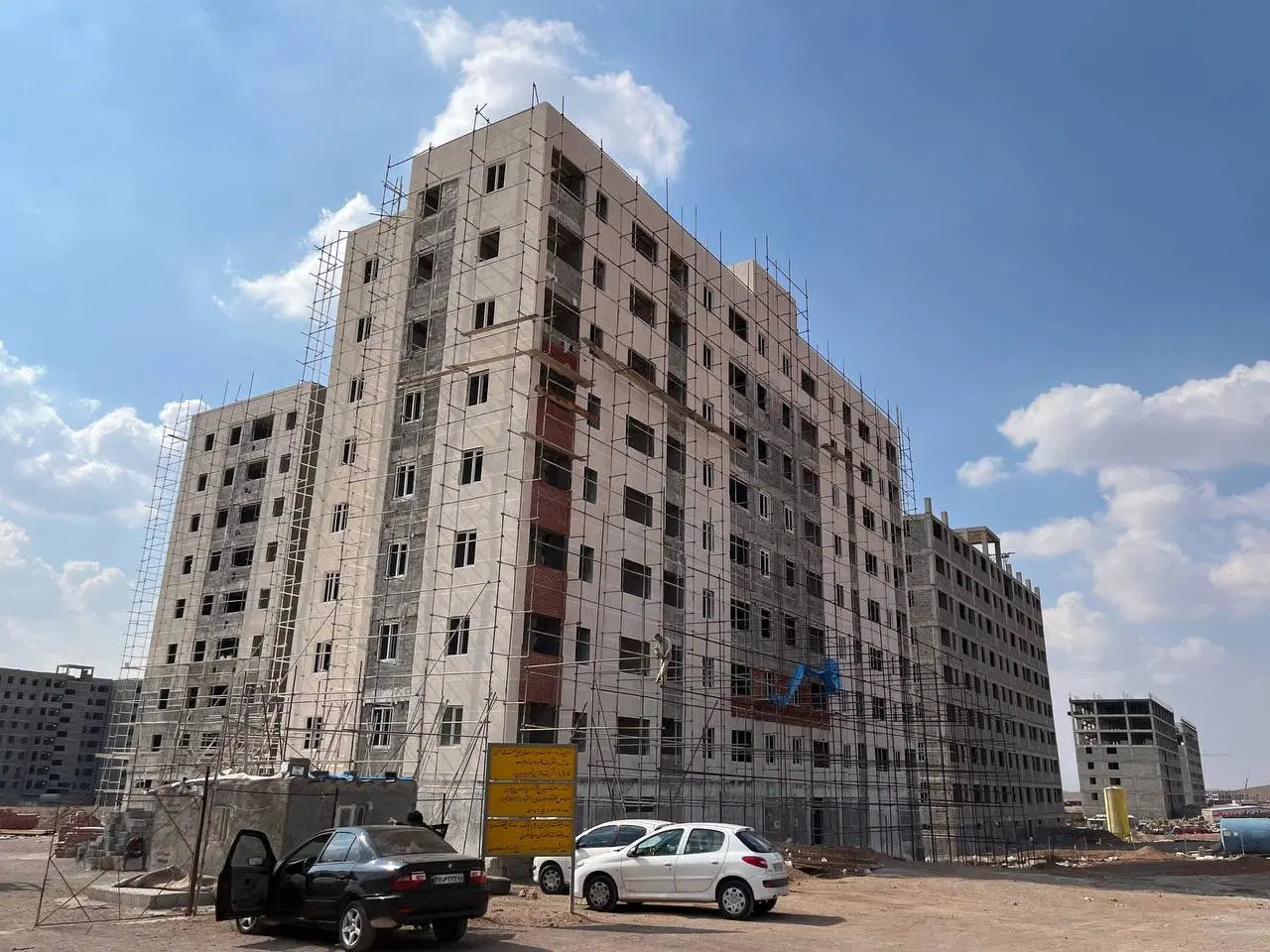 فروش آپارتمان 2و۳خواب با کمترین مبلغ خانه دار شوید