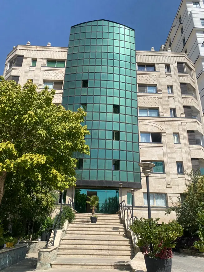 ۶۱ متر ، باکس پونک