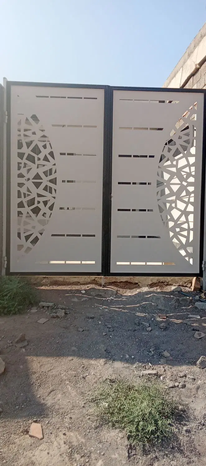 خانه با پروانه سرآسیاب