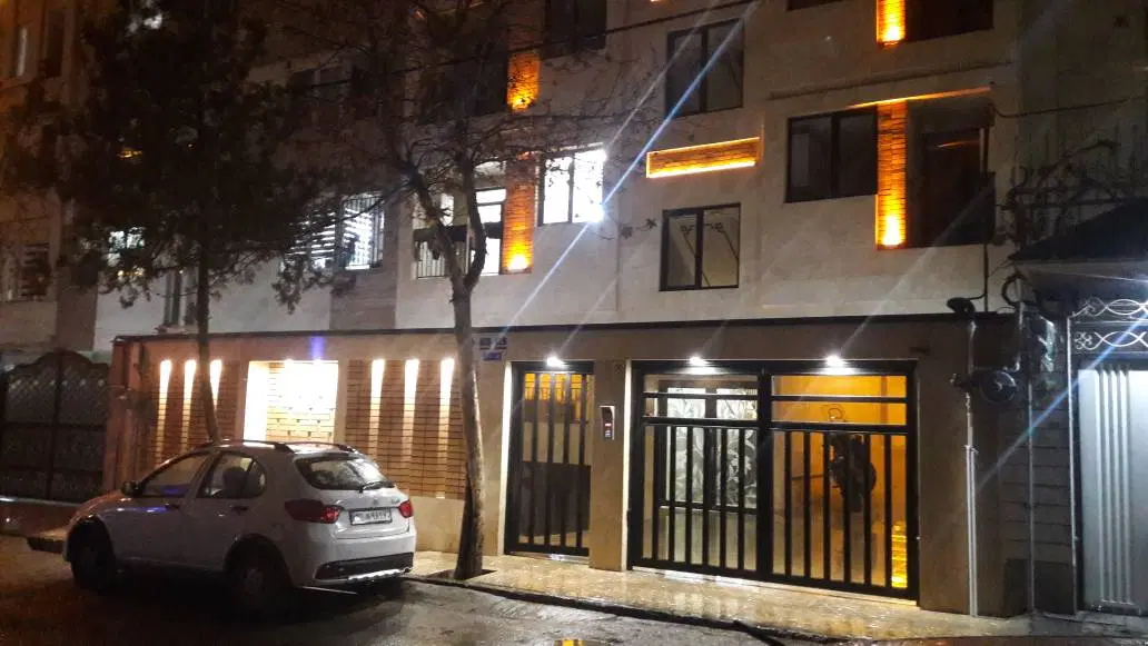 آپارتمان نوساز۸۳ متر غرب باقری