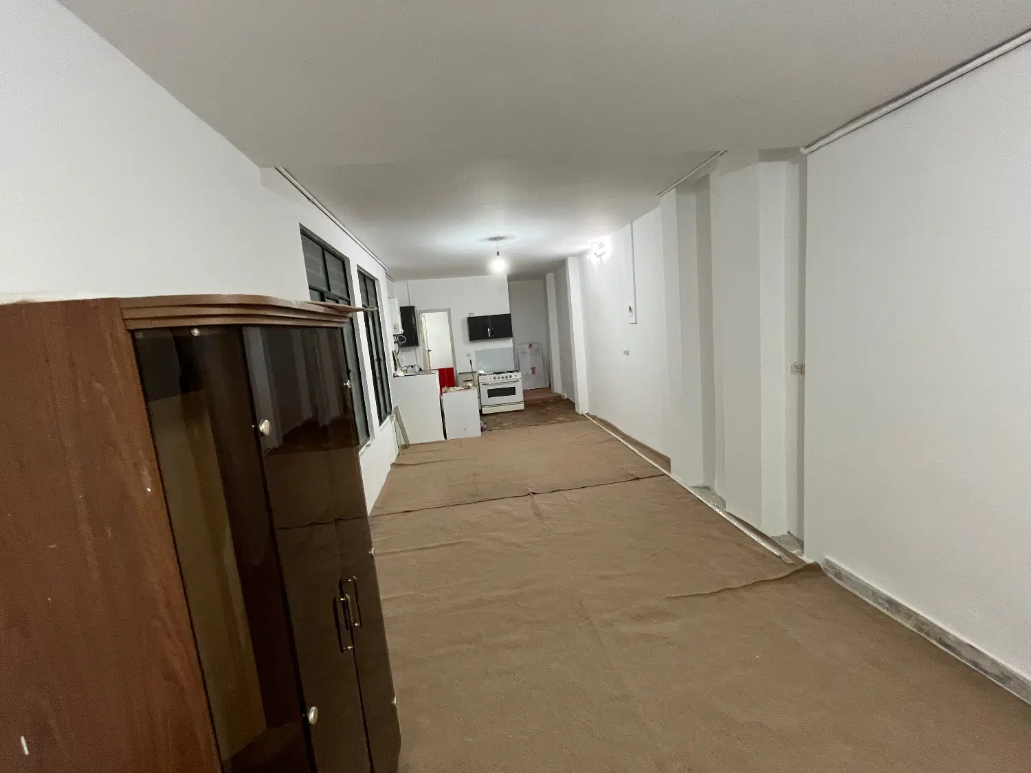 سویت ۵۰ متری اول سرافرازان ۱۳ حاشیه )