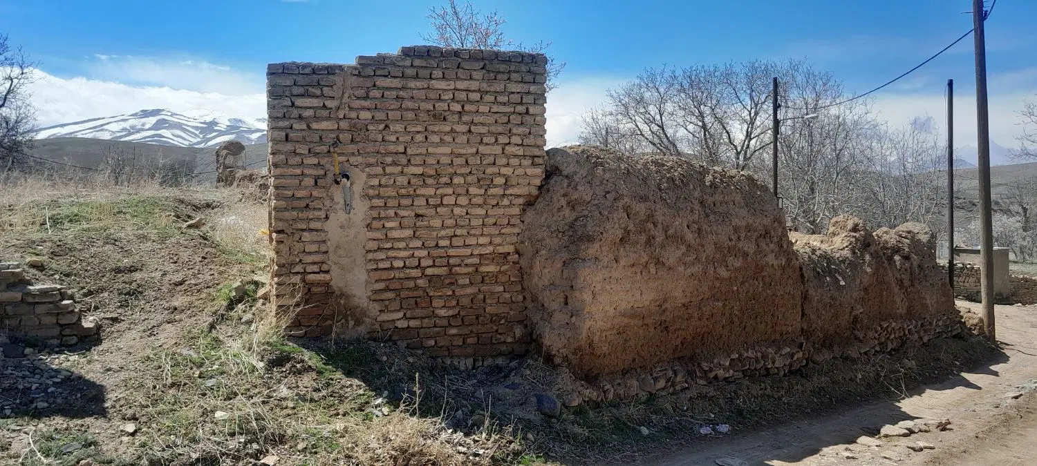 زمین روستای یلفان سنددار۴۰۰متر