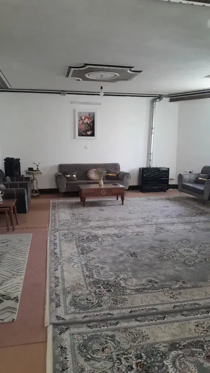 اپارتمان ۱۴۰ متری