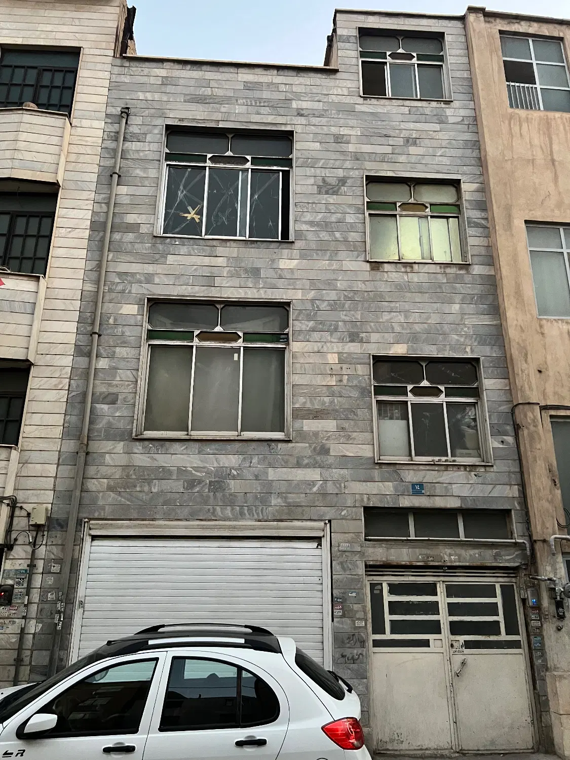 آپارتمان کلنگی به شرط تجمیع