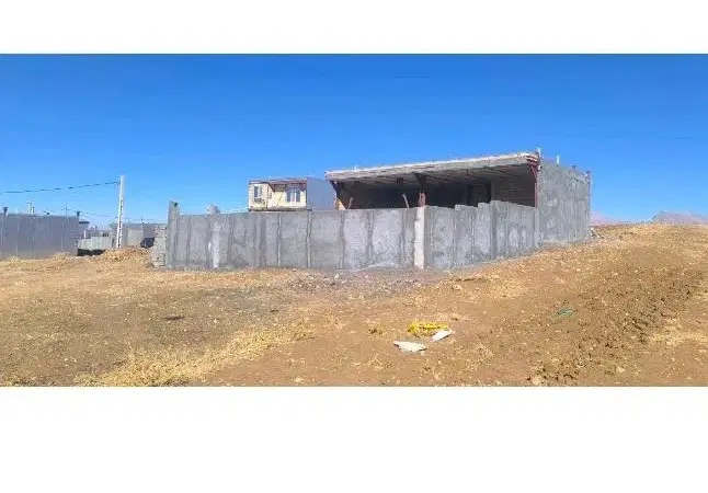 یک باب ساختمان در دوراهی زالی به فروش می‌رسد