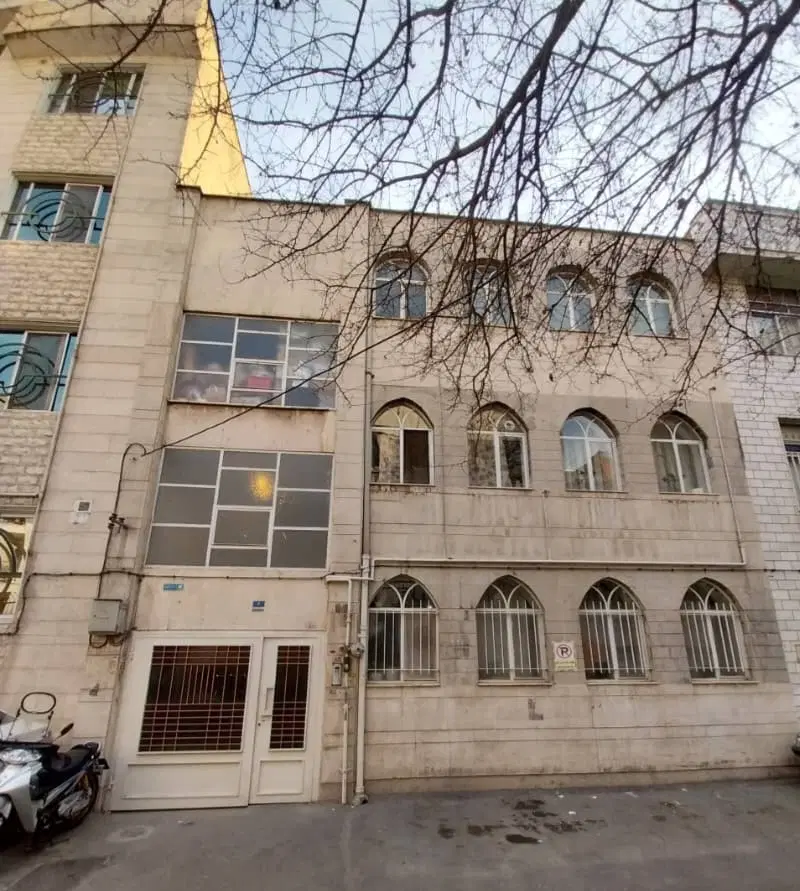 ملک ۲۰۰متری (۱۰×۲۰)  میدان ۷۹، هشت متری غربی