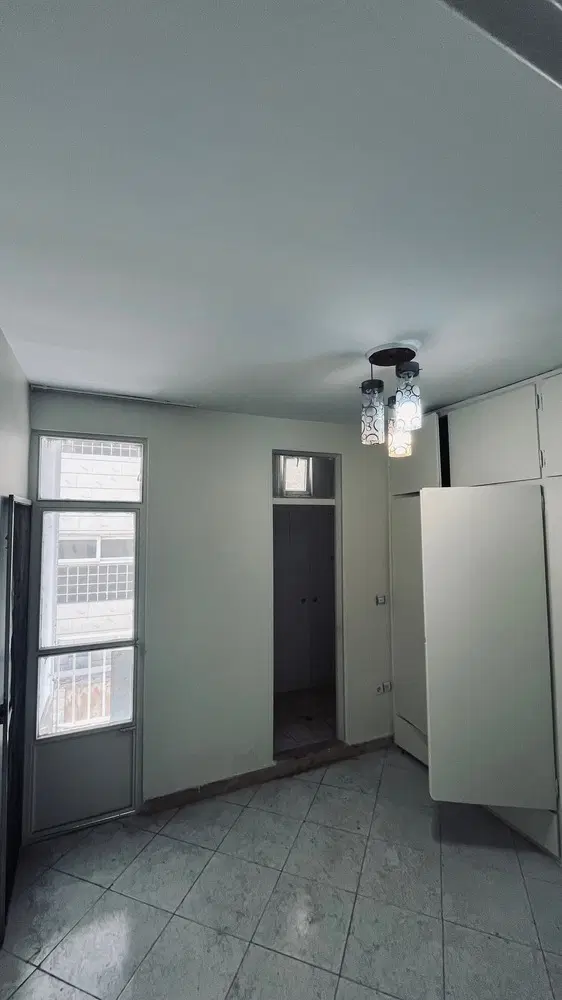 ۷۷متر نما گرانیت طبقه اول پارکینگ سندی