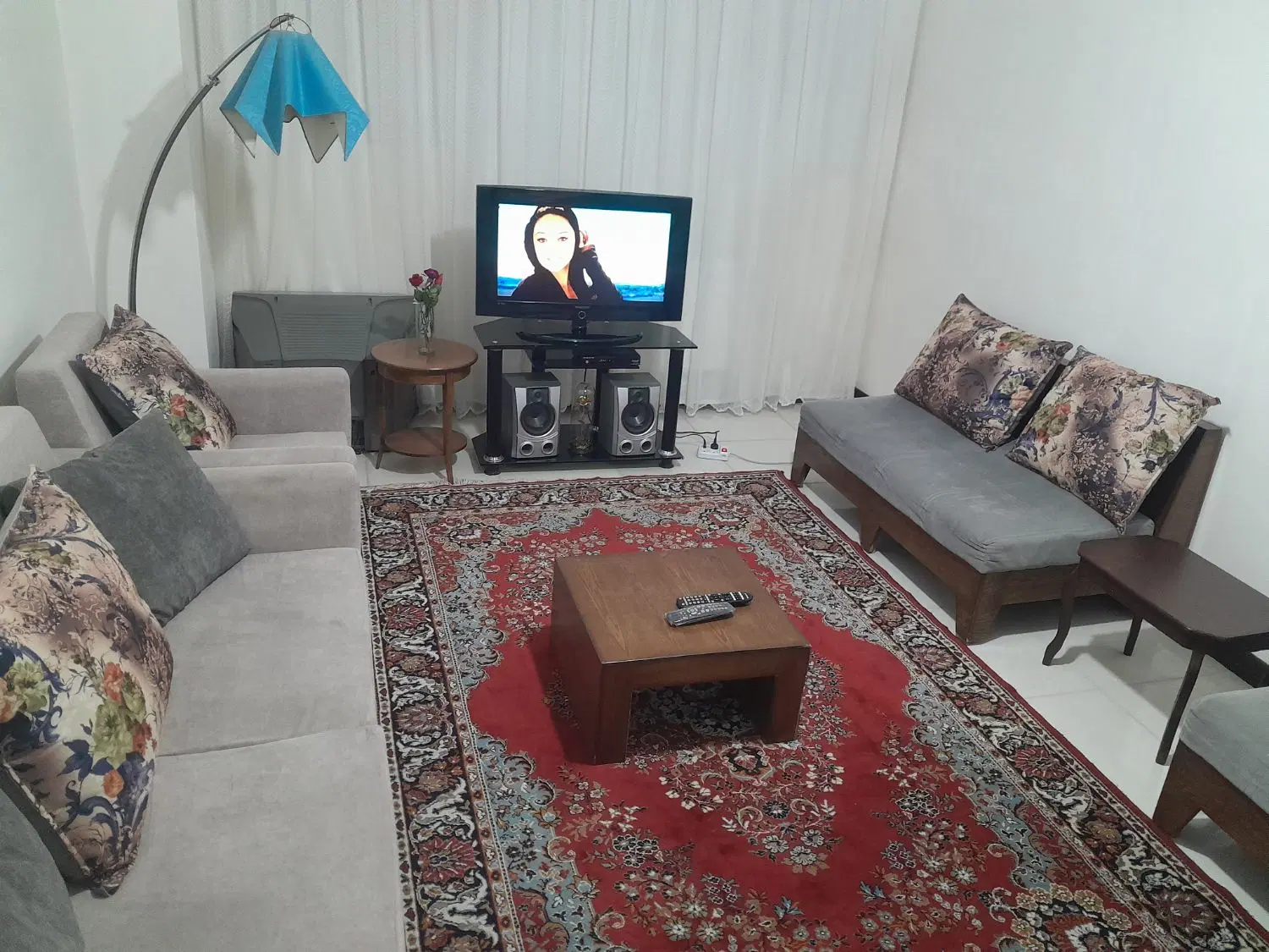 فروش فوری ویلایی۲طبقه یامعاوضه بااصفهان،شاهین شهر