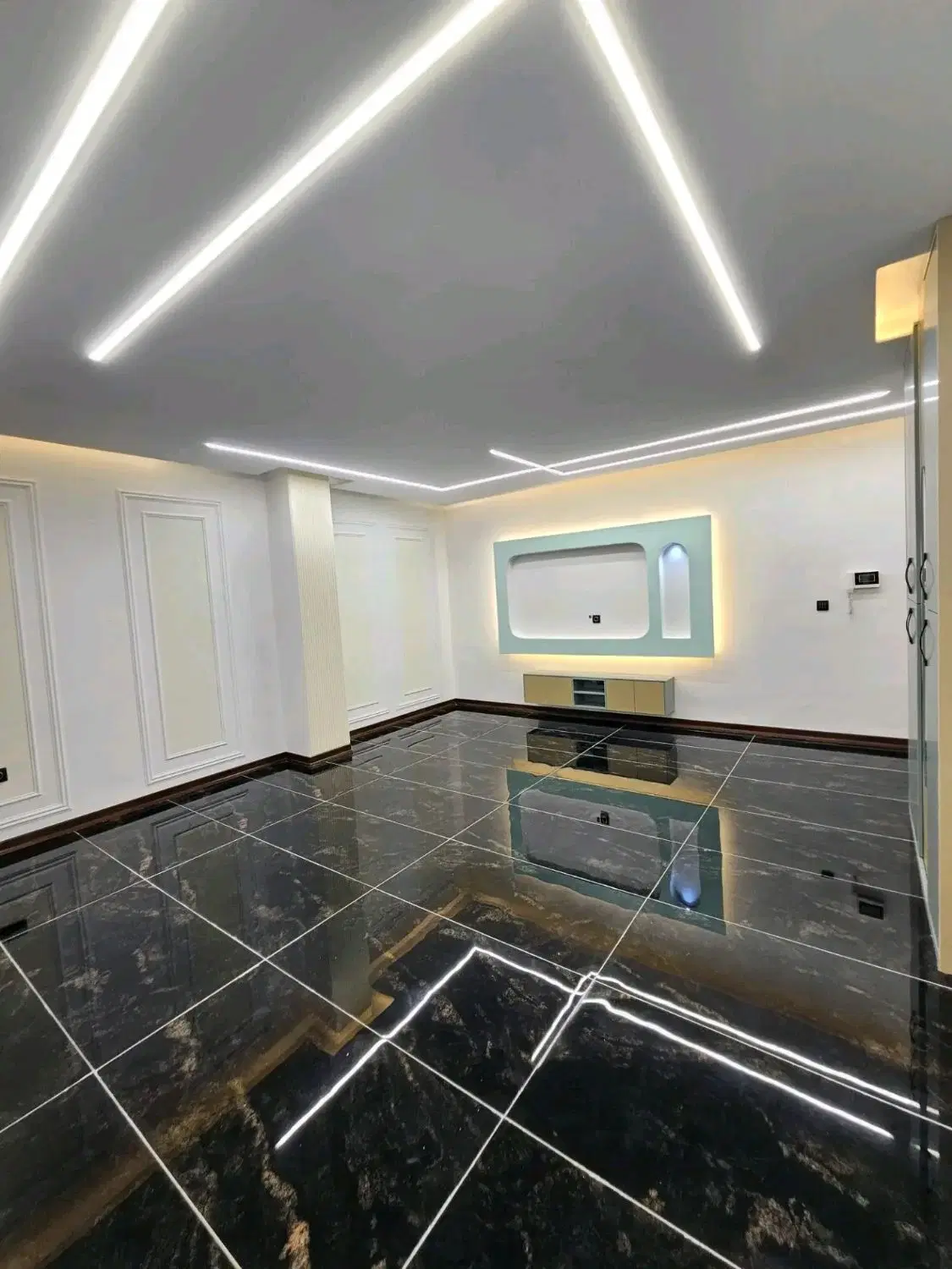 ۷۰مترخوش نقشه*سنددار*وامدار*فول دیزاین