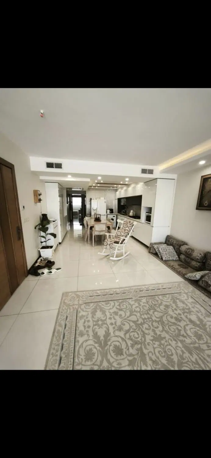 150متر اپارتمان خ 22بهمن نوساز