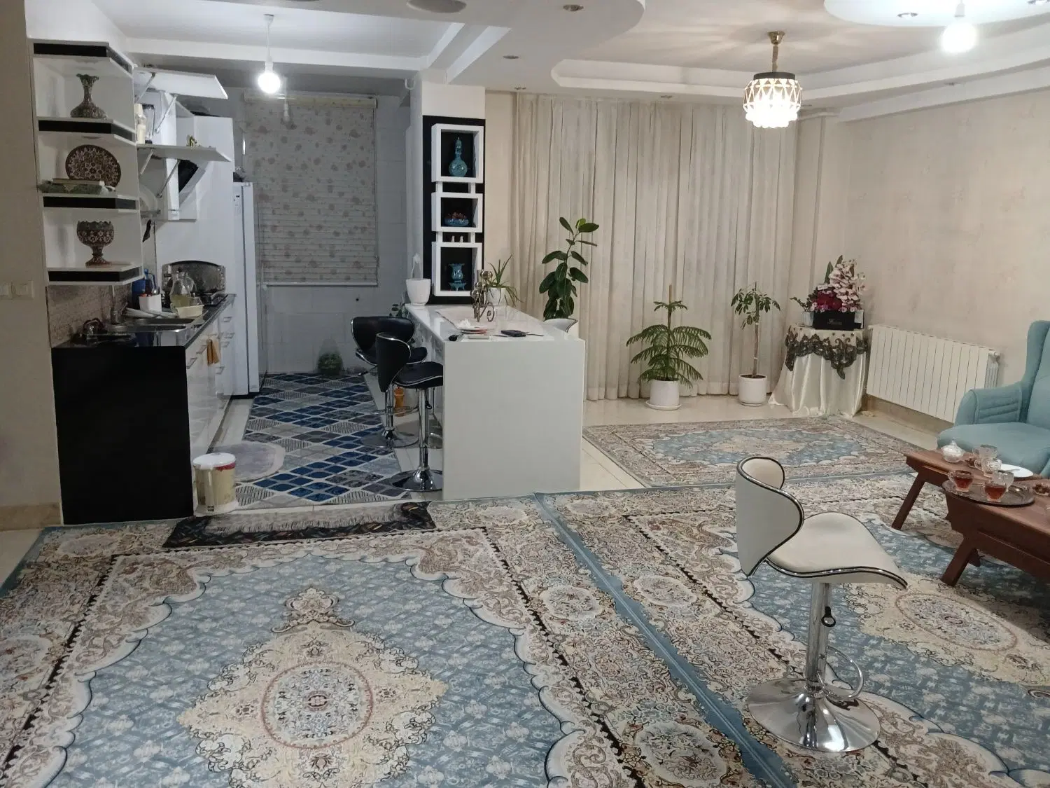 فروش یک  خانه ویلایی دوطبقه در کوچه پرواز ۲۱