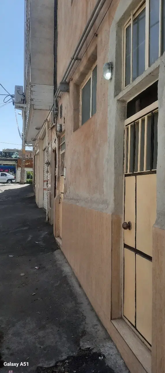 حیاط دوطبقه درپاسداران حیدرآباد ۵۰متر