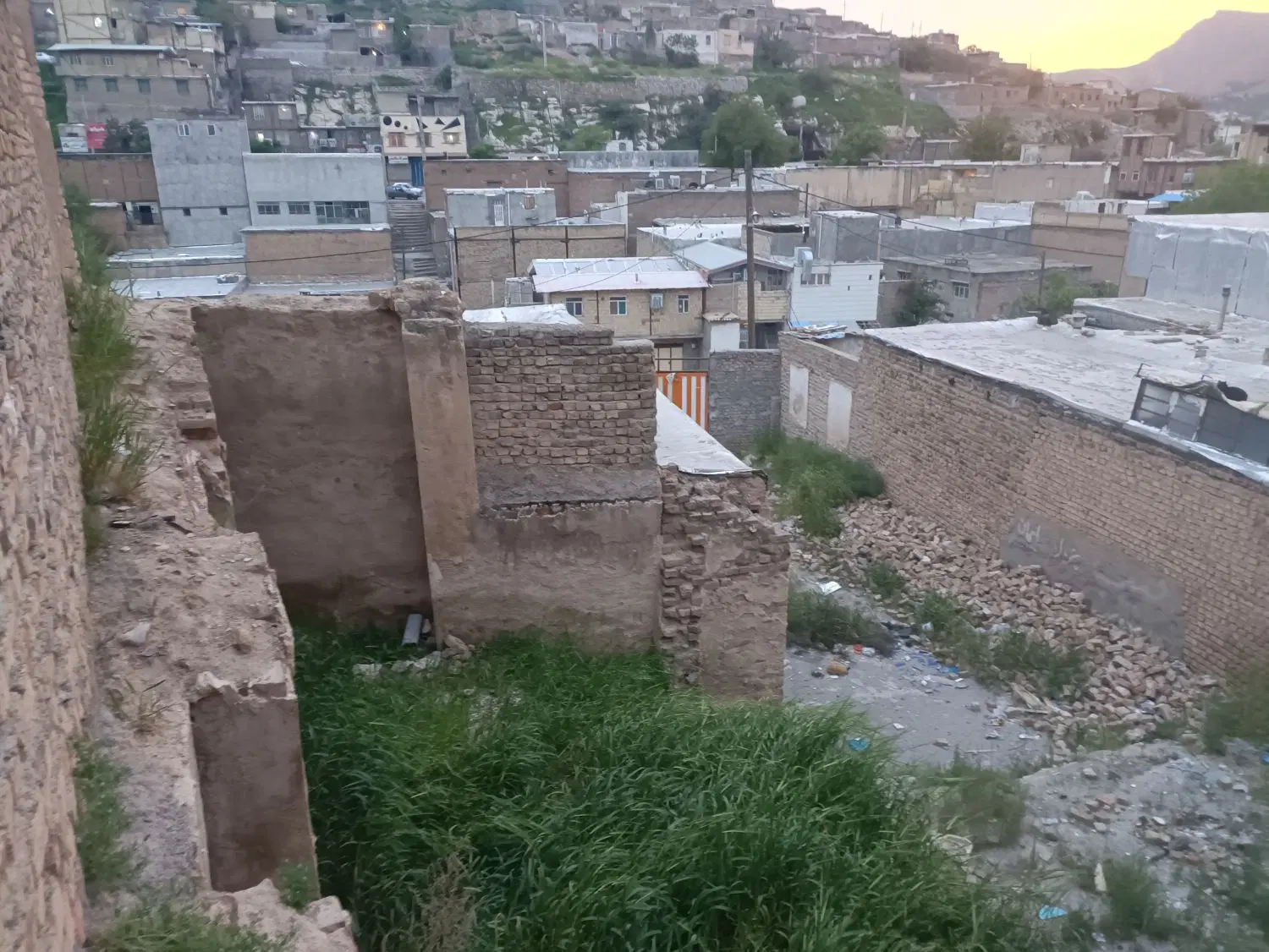 زمین ساحلی پل اناری