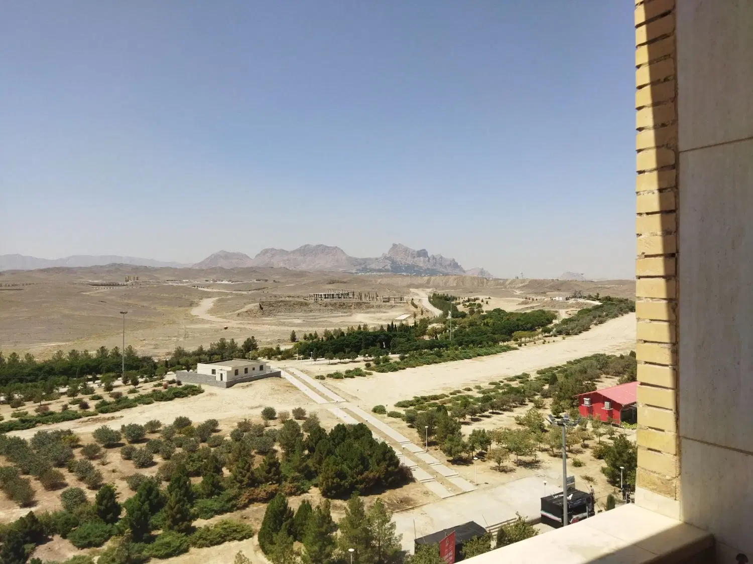 ۱۱۶ متری یاس