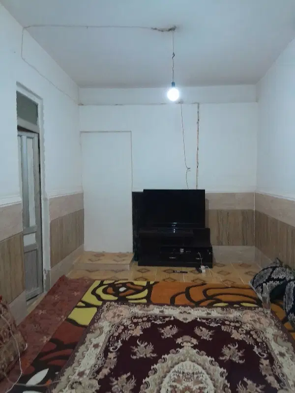ملک فروشی