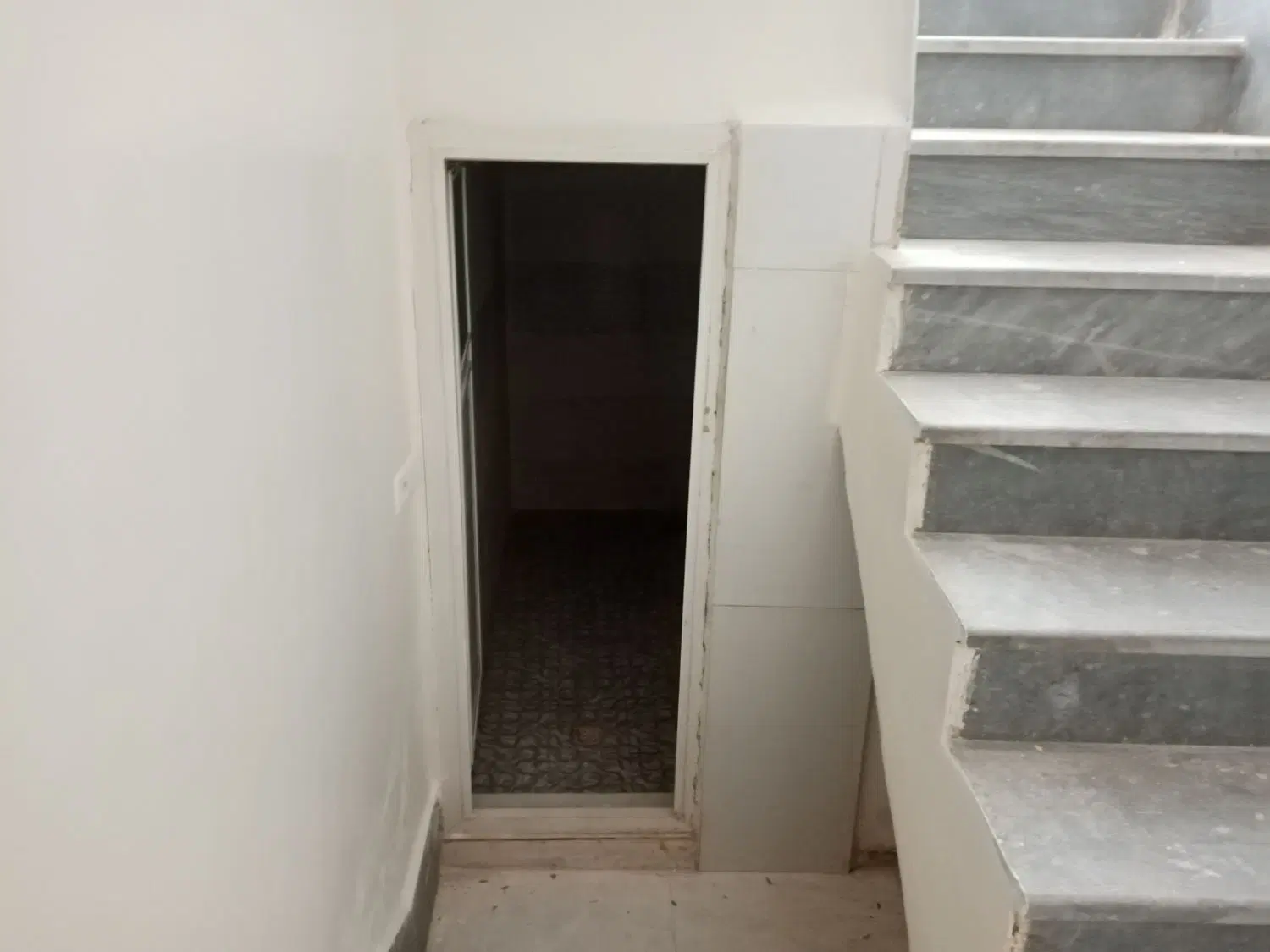 کرایه زیرزمین
