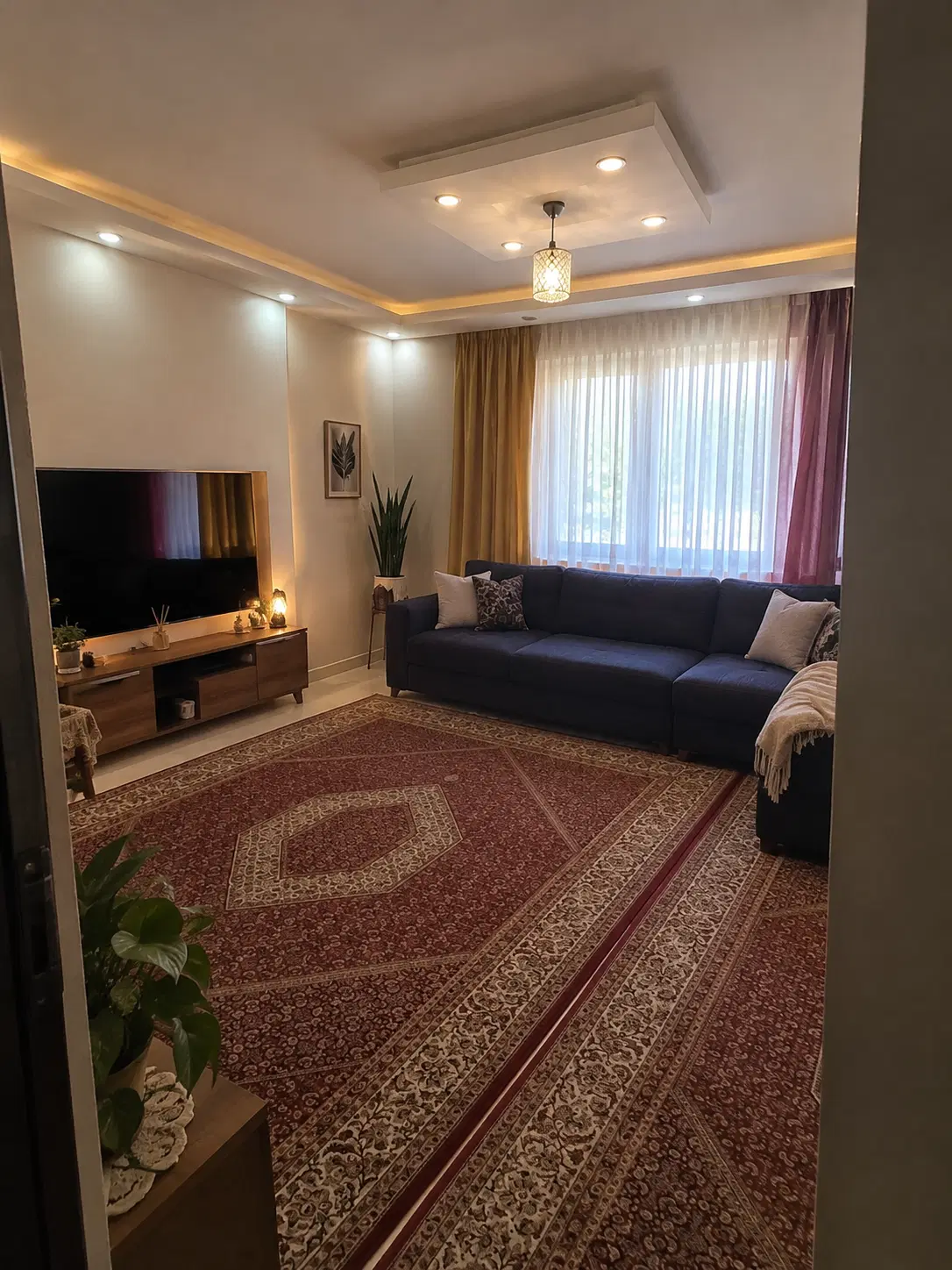 فروش آپارتمان دو خواب فاز ۶ کیسون