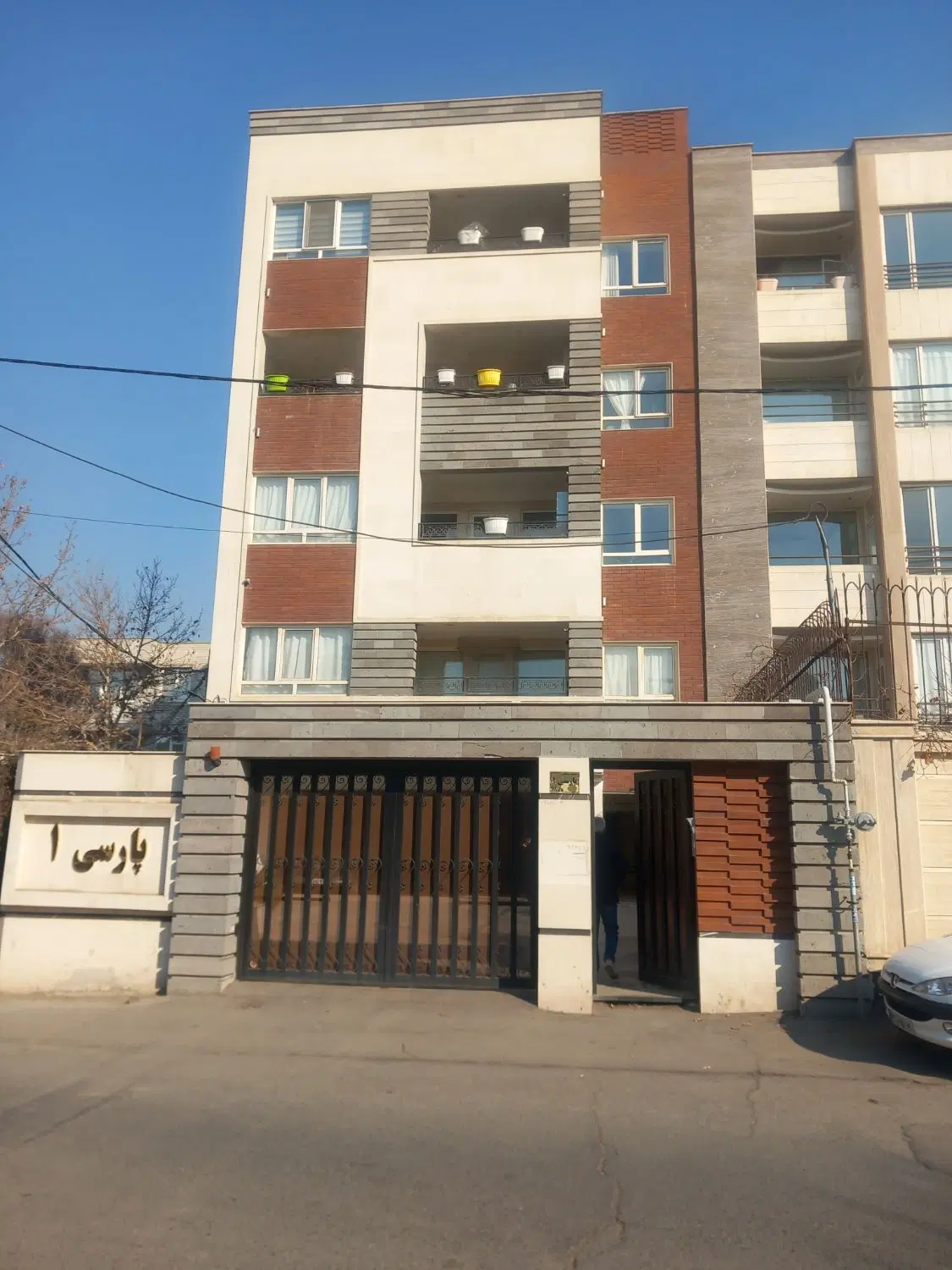 اجاره یه واحد اپارتمان بسیار شیک و مرتب