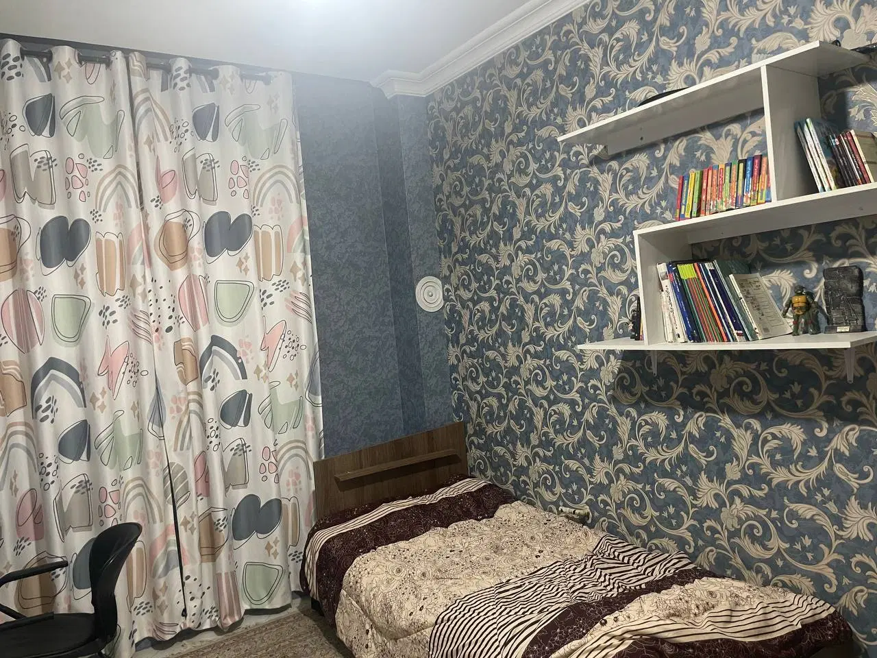 ۱۰۵ متر_ بازسازی شده_ سردونبش_ سیدرضی- آموزگار