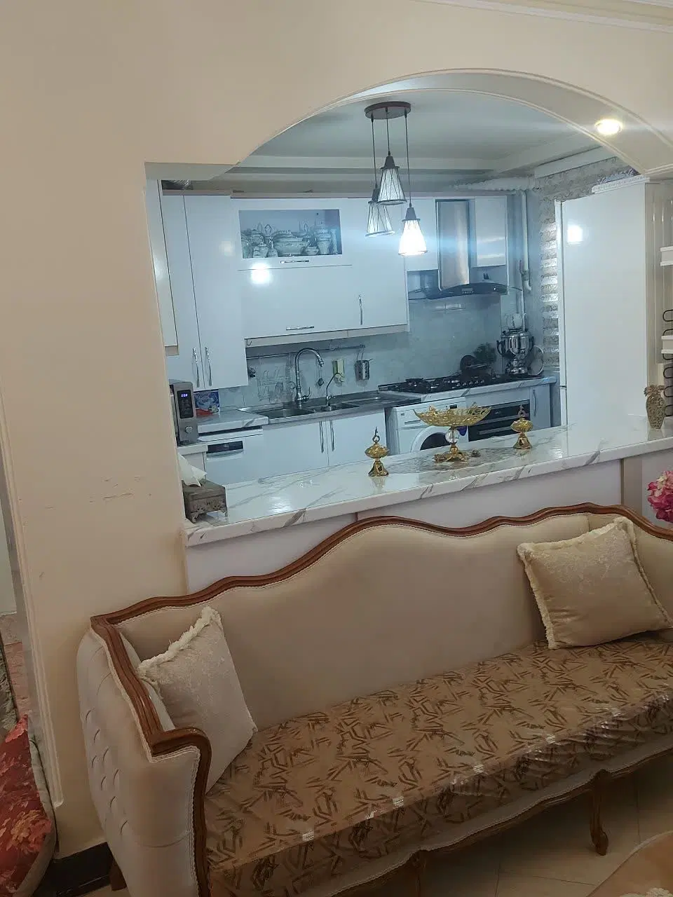 فروش ۱۲۸ متری بهاران پارکینگ مسقف
