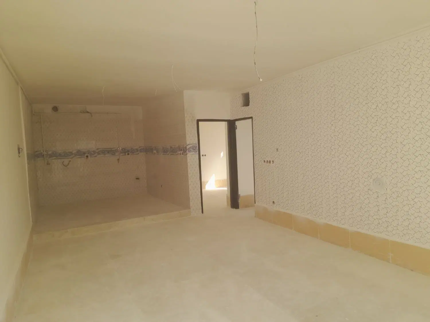 فروش منزل دوخوابه نوساز در شهرک سلطان اباد