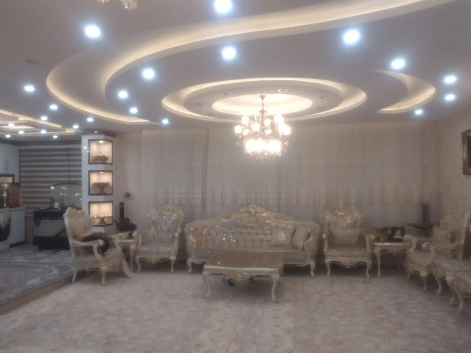 آپارتمان حافظ تک واحدی