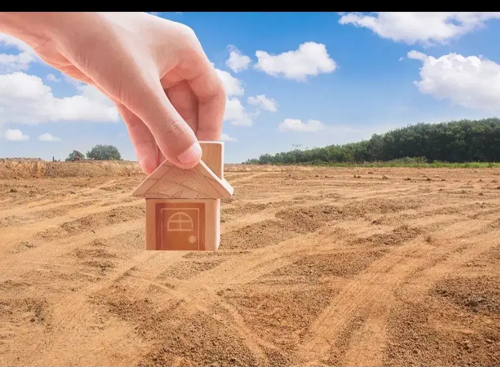 فروش زمین 274 متری  درب ازحیاط  روبروی مجتمع گلها