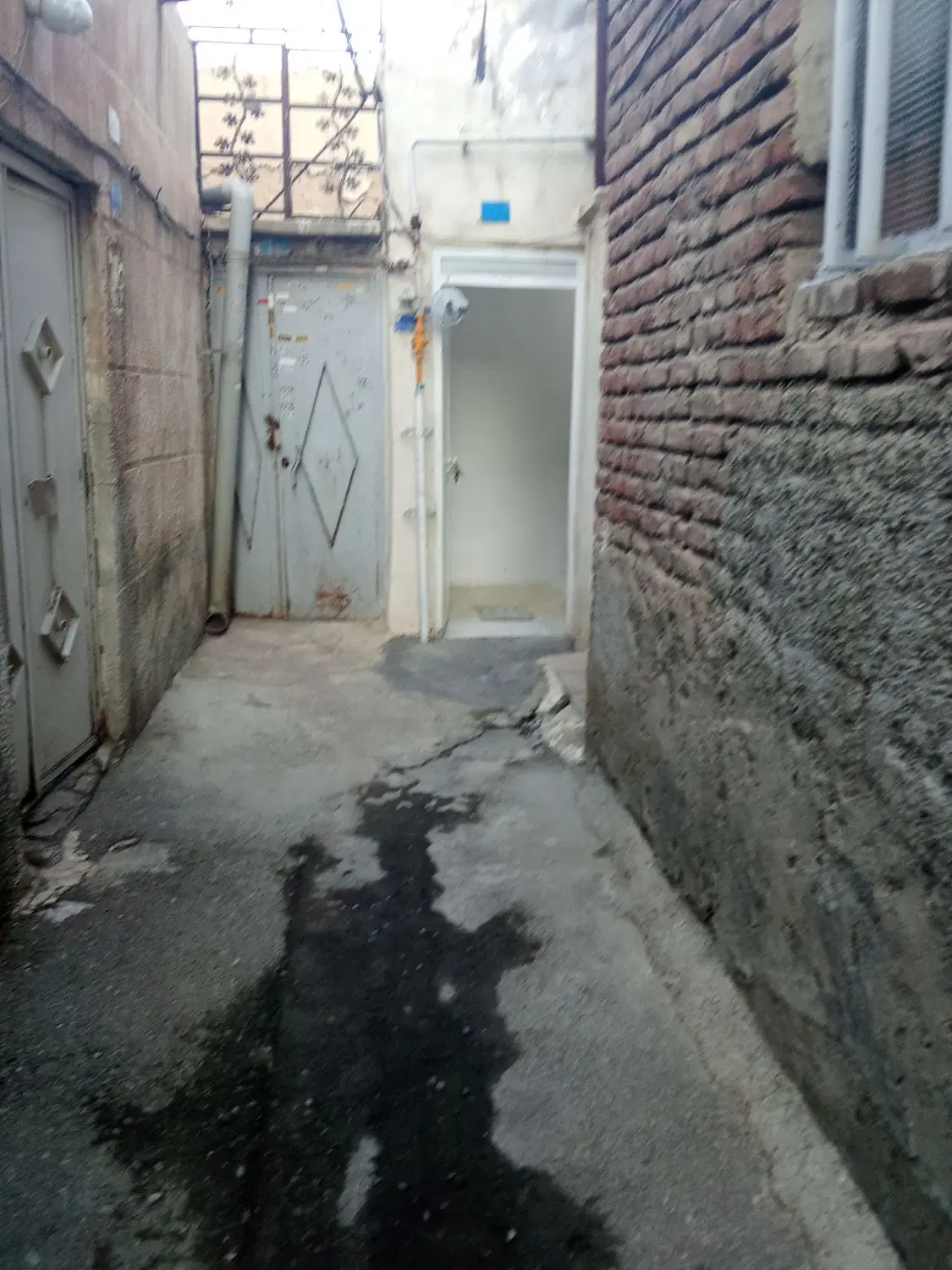 فروش خانه ۵۰متری در داخل شهر نزدیک خیابان