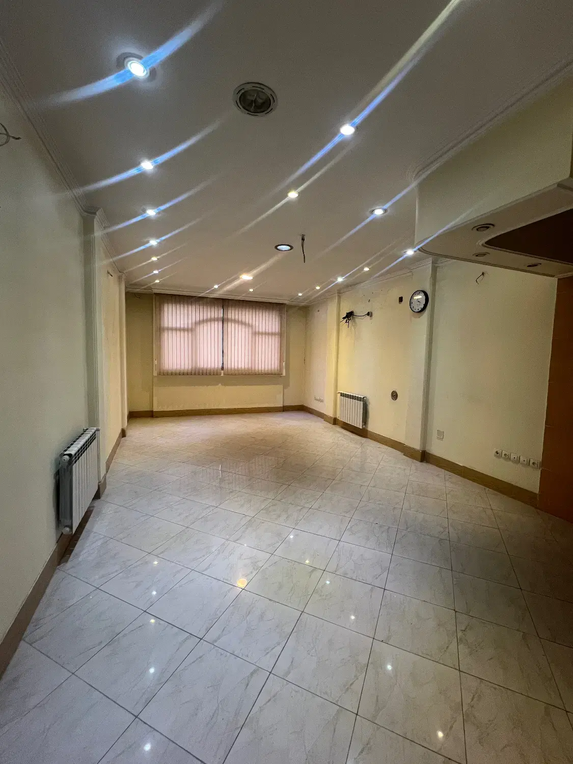 مغازه در زنده ترین لوکیشن زیتون