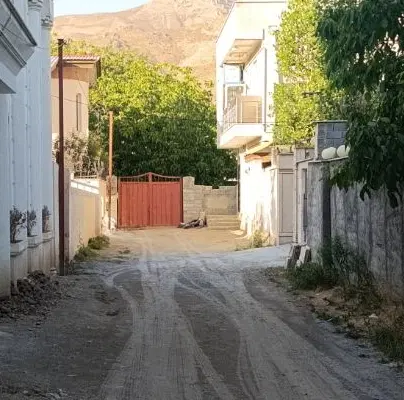 زمین ویلایی (متراژ) 320 حیاط دار با آب برق