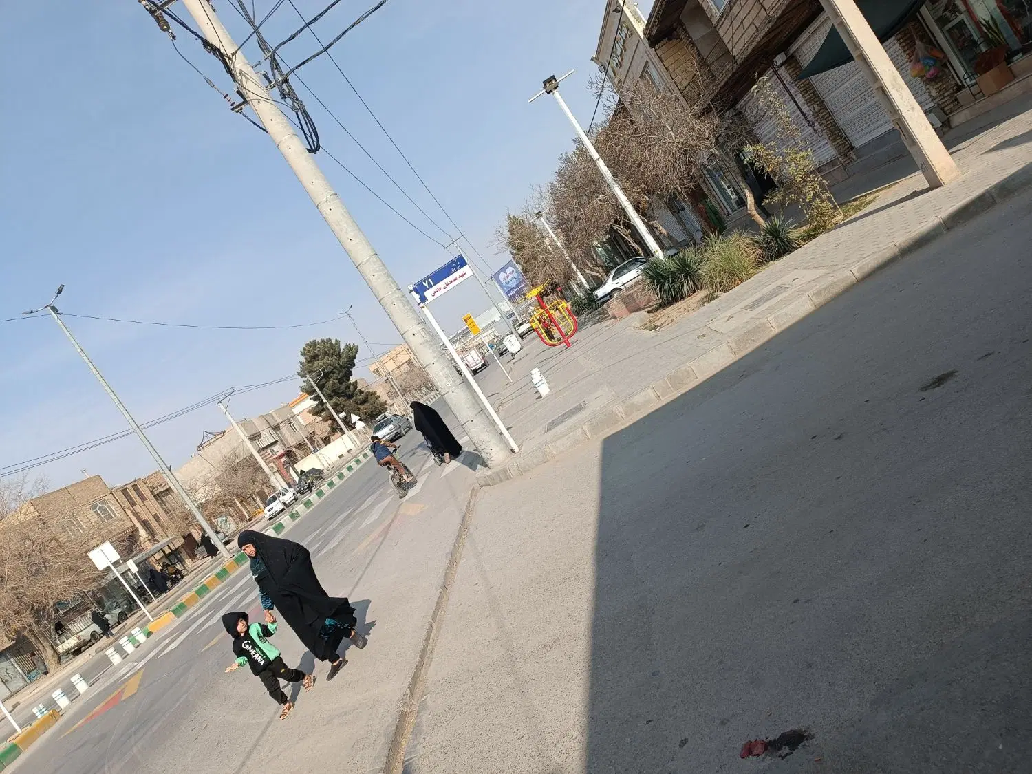دربست کشمیری ۱۰۰متر