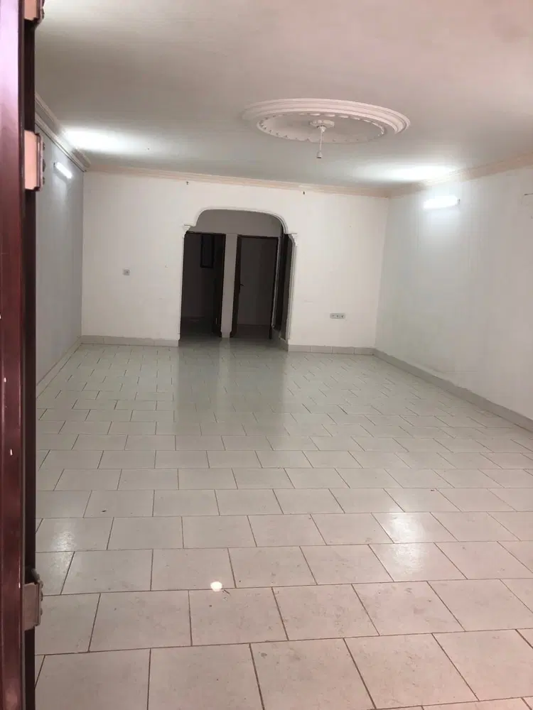 رهن و اجازه آپارتمان ۱۲۵ متری