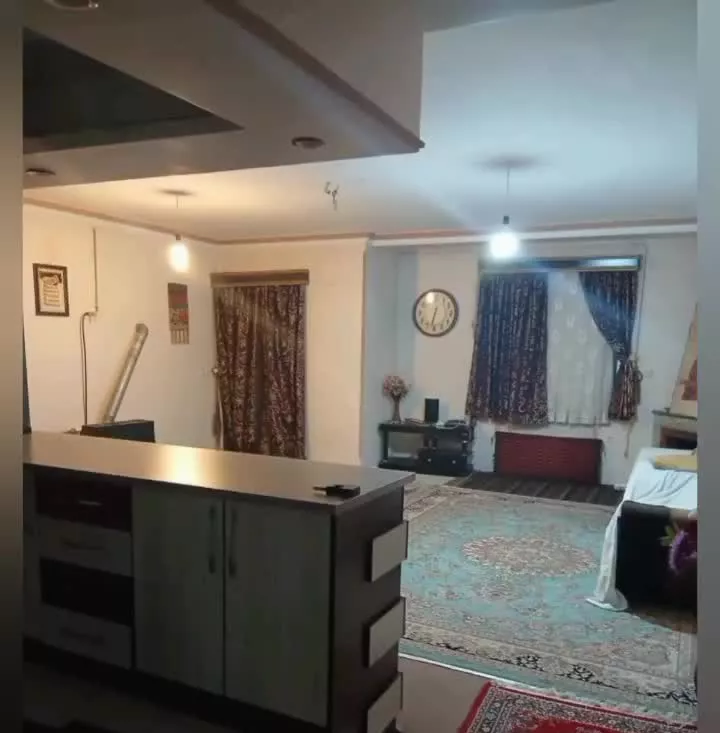 آپارتمانی ملاقاتی ۱۰۵ متری سند دار