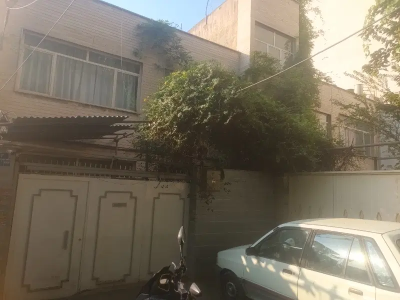 فروش ملک کلنگی ۴۰ ساله ۵۱۶ متری