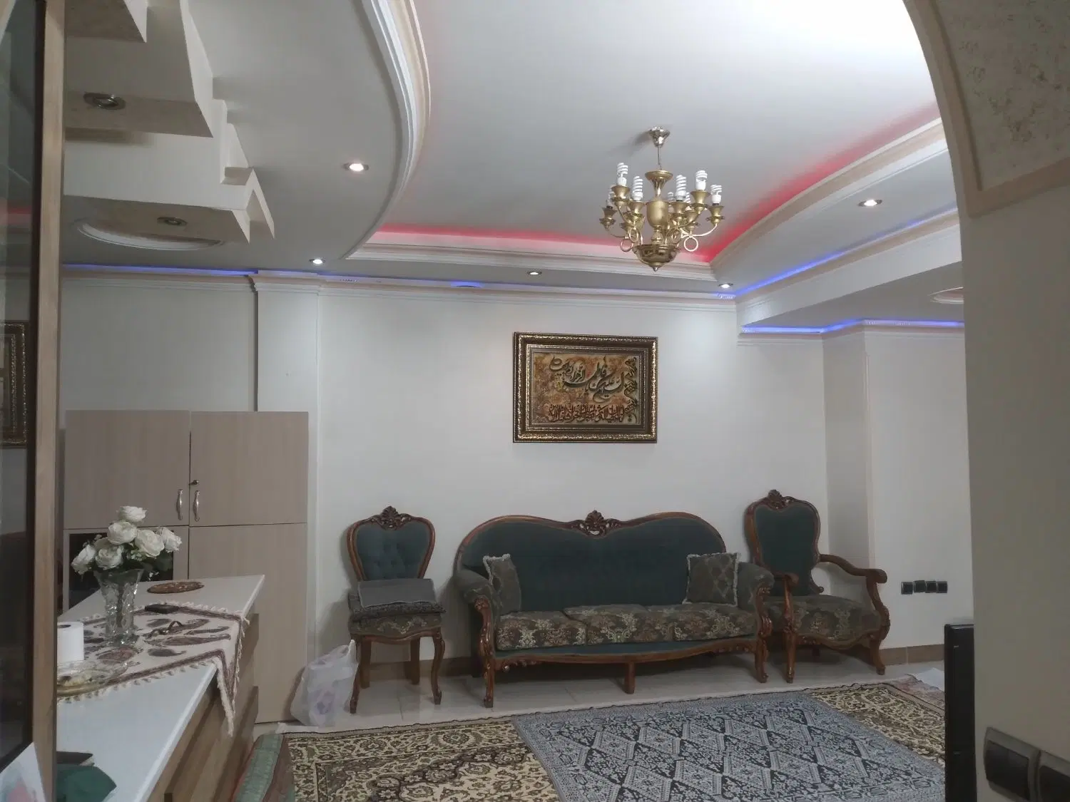 رهن و اجاره آپارتمان ۷۳ متری ۳ خوابه