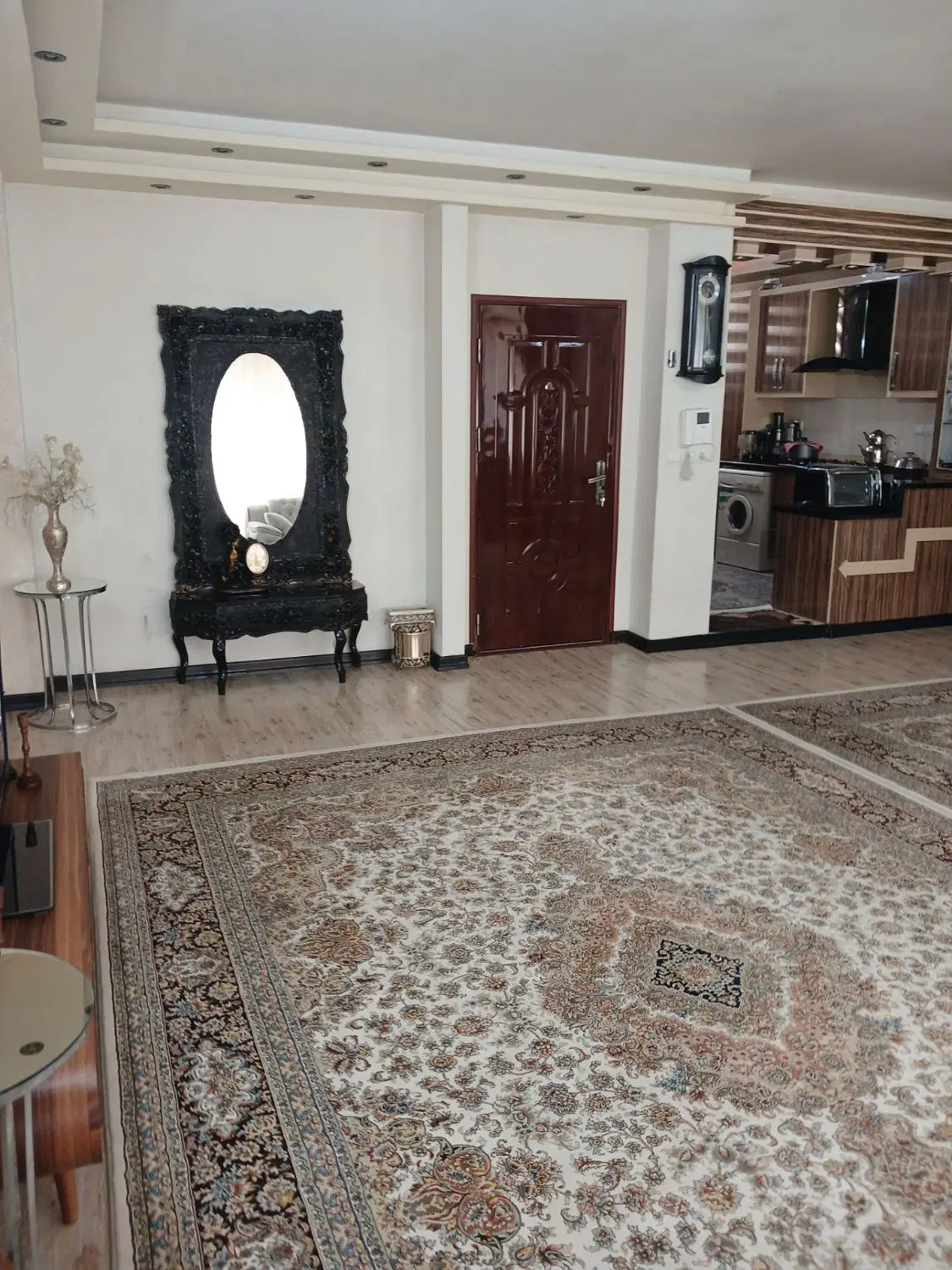 کارشناسان اول ساحلی کوچه نیلوفر ۱۰۰ متر