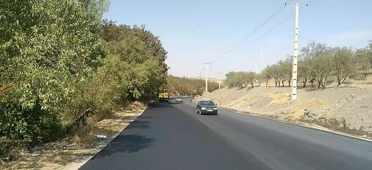 فروش زمین جاده چشین شهرک زعفرانیه یک هکتار