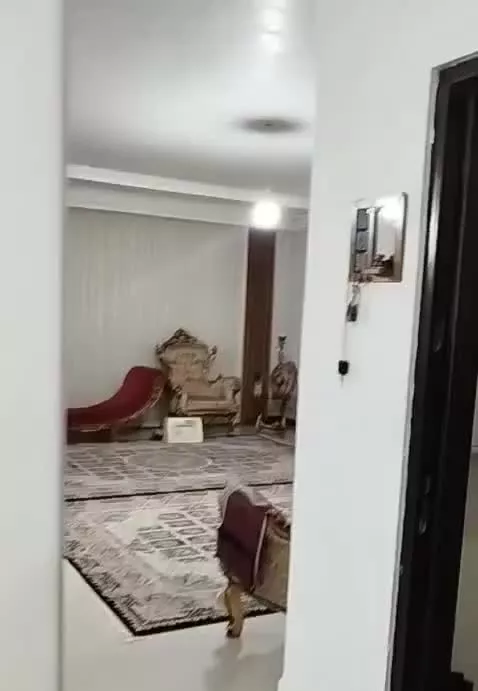 آپارتمان ۱۵۳ متری سه خوابه