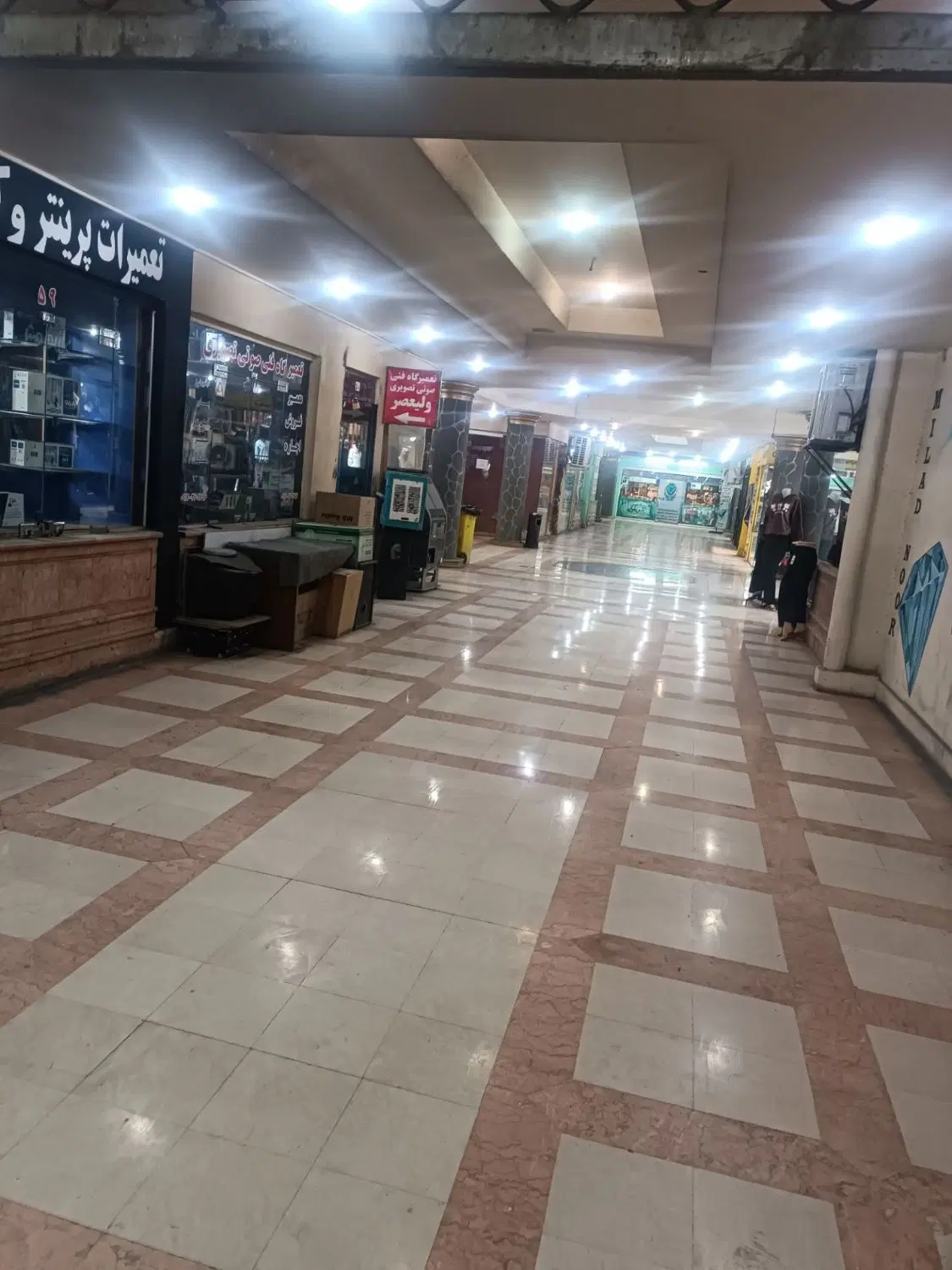 اجاره مغازه در پاساژ میلاد نور
