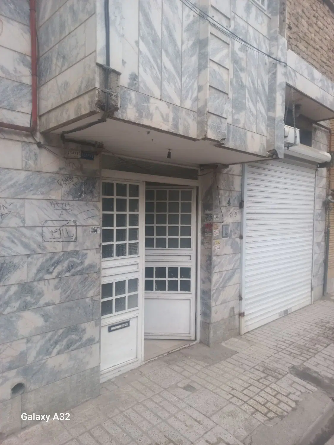 رهن واجاره خانه ویلایی ۱۸۰ متری