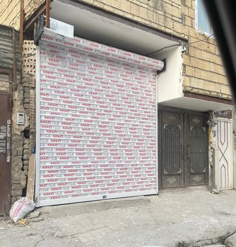 مغازه 18متری حاشیه نظام دوست30